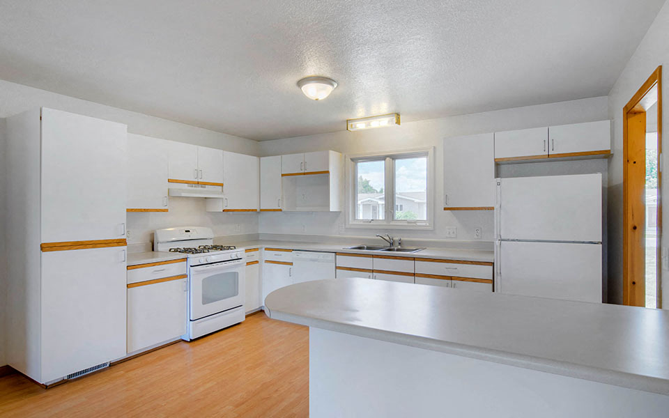 Whiteman Family Homes Family Housing in Whiteman AFB, MO Photos